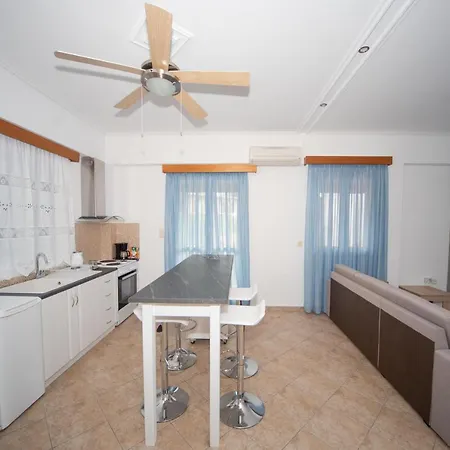 Apartamento Sea And Relaxation Seaview Calamata
